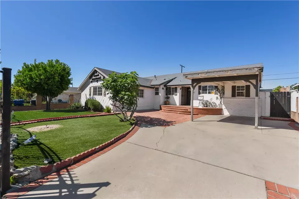 Exterior - 7045 Varna Ave, North Hollywood, CA 91605 photo 3 of 3