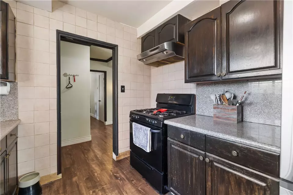 Kitchen - 7045 Varna Ave, North Hollywood, CA 91605 photo 3 of 3