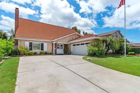 23672 Cavanaugh Rd, Lake Forest, CA 92630