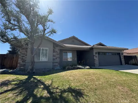 4809 Prairie Meadows Way, Bakersfield, CA 93312