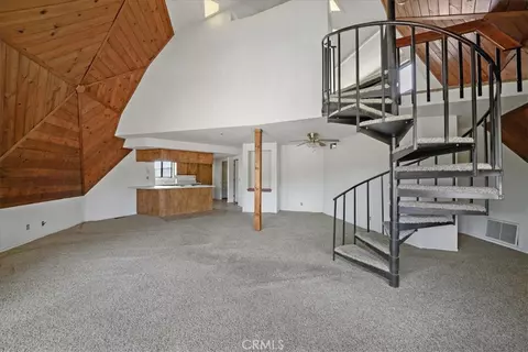 Living - 10075 Monte Vista Rd, Phelan, CA 92371 photo 2 of 4