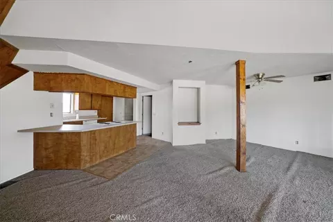 Living - 10075 Monte Vista Rd, Phelan, CA 92371 photo 3 of 4