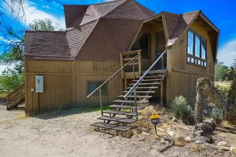 Exterior - 10075 Monte Vista Rd, Phelan, CA 92371 photo 2 of 5