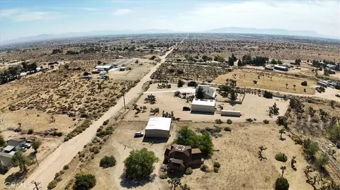 View/Area - 10075 Monte Vista Rd, Phelan, CA 92371 photo 3 of 5