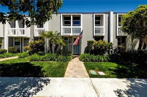 16422 Harbour Ln #17, Huntington Beach, CA 92649