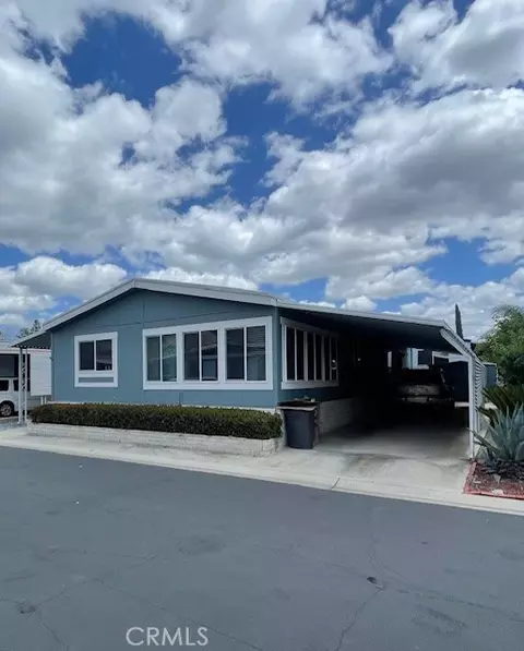 2230 Lake Park Dr #55, San Jacinto, CA 92583