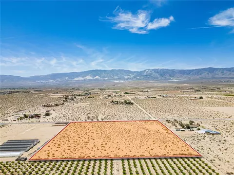 34700 Rabbit Springs Rd, Lucerne Valley, CA 92356