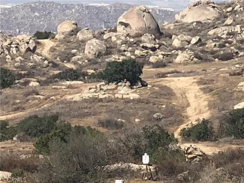 1 Mcintyre, Homeland, CA 92585