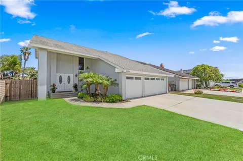 18202 Foss Ln, Huntington Beach, CA 92648