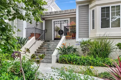 5101 Whitsett Ave #105, Valley Village, CA 91607