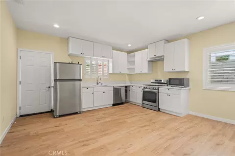 14571 Yucca Cir, Huntington Beach, CA 92647