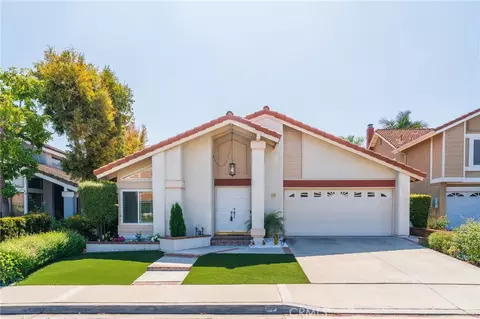 17 Kara E, Irvine, CA 92620