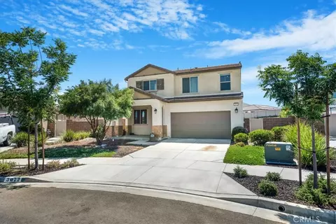 3072 Charger Ct, Hemet, CA 92543