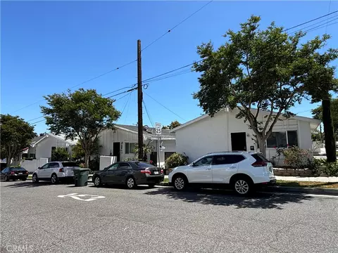 989 W 2nd St, San Pedro, CA 90731