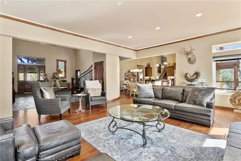 Living - 858 Fox Tower Way, Big Bear Lake, CA 92315 photo 3 of 5
