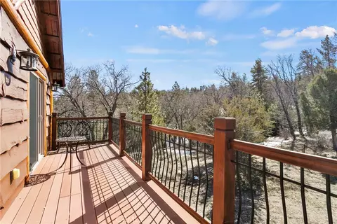 Exterior - 858 Fox Tower Way, Big Bear Lake, CA 92315 photo 10 of 17