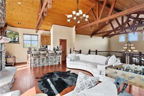Living - 858 Fox Tower Way, Big Bear Lake, CA 92315 photo 5 of 5