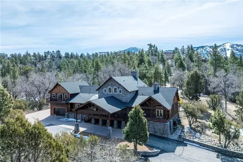 Exterior - 858 Fox Tower Way, Big Bear Lake, CA 92315 photo 2 of 17