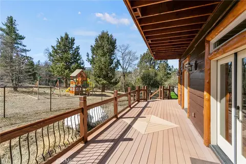 Exterior - 858 Fox Tower Way, Big Bear Lake, CA 92315 photo 13 of 17
