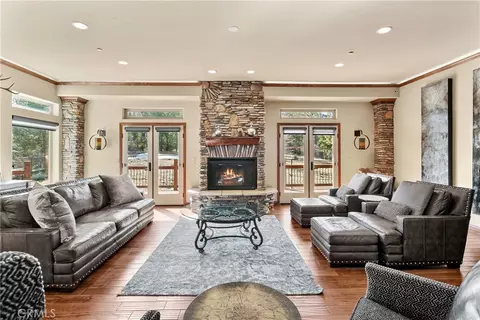 Living - 858 Fox Tower Way, Big Bear Lake, CA 92315 photo 1 of 5