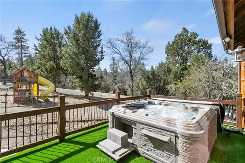 Exterior - 858 Fox Tower Way, Big Bear Lake, CA 92315 photo 14 of 17