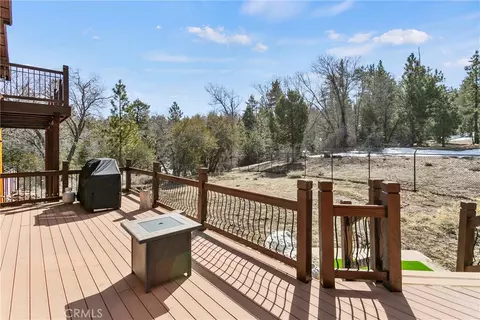 Exterior - 858 Fox Tower Way, Big Bear Lake, CA 92315 photo 12 of 17