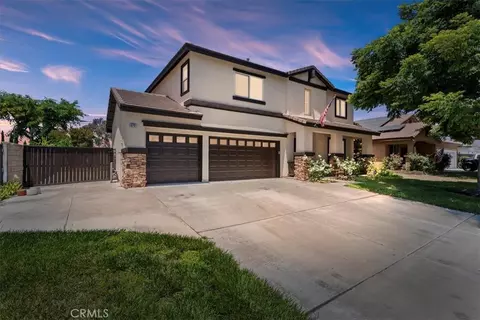 6701 Whitewater St, Eastvale, CA 91752