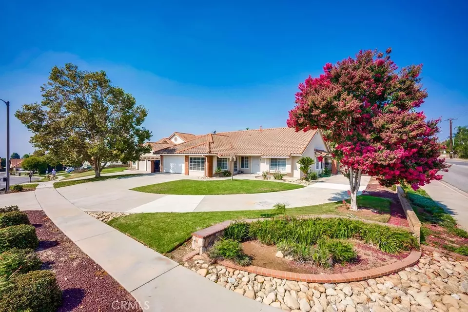  6108 Vineyard Ave, Rancho Cucamonga, CA 91701 photo 1