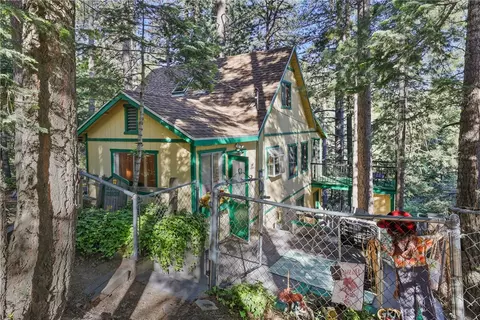 26314 Jacqueline Rd, Twin Peaks, CA 92391