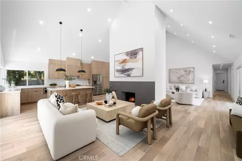 4421 Pinyon Tree Ln, Irvine, CA 92612