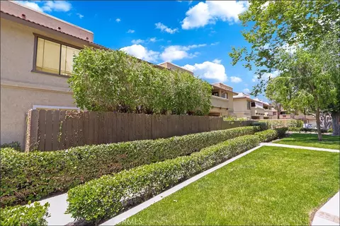21312 Tupelo Ln, Lake Forest, CA 92630