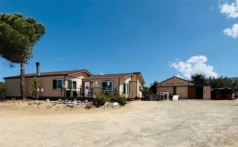 2033 Hollister Rd, Pinon Hills, CA 92372