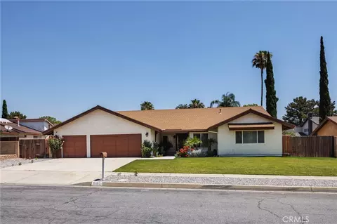 2051 N Orange Ave, Rialto, CA 92377