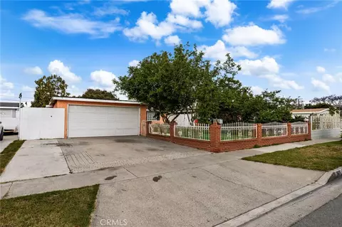526 Nottingham Ave, Santa Ana, CA 92703