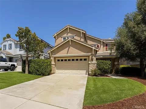 6219 S Kingsmill Ct, Fontana, CA 92336