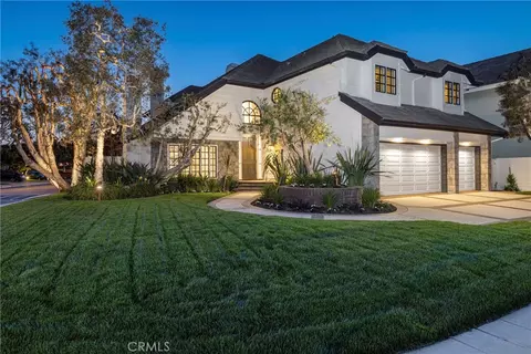 4196 Shorebreak Dr, Huntington Beach, CA 92649
