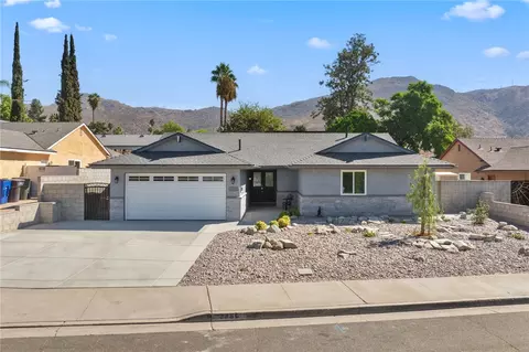 3386 Somis Dr, Riverside, CA 92507