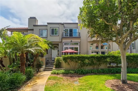 19322 Archfield Ln, Huntington Beach, CA 92648