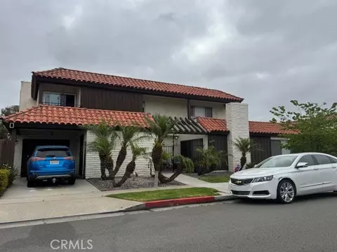 16102 Malaga Ln, Huntington Beach, CA 92647