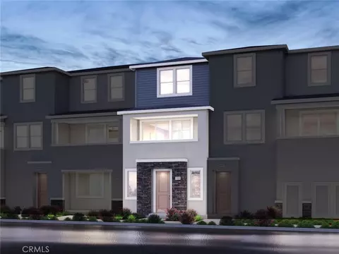 207 Aurora Ln, Pomona, CA 91767