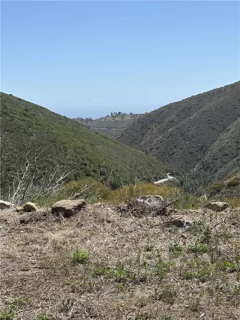 12110 Yellow Hill Rd, Malibu, CA 90265