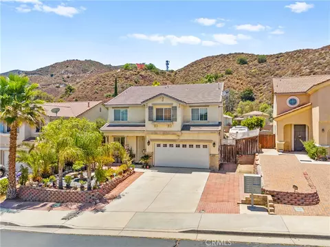 15157 Spinnaker Dr, Lake Elsinore, CA 92530
