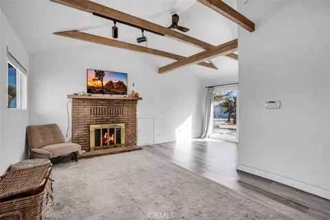 Living - 59427 La Crescenta Dr, Yucca Valley, CA 92284 photo 3 of 3
