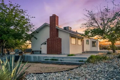 Exterior - 59427 La Crescenta Dr, Yucca Valley, CA 92284 photo 11 of 34