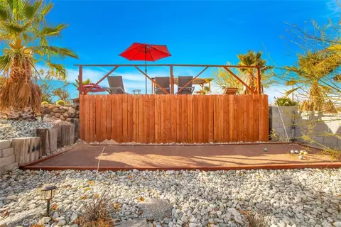 Exterior - 59427 La Crescenta Dr, Yucca Valley, CA 92284 photo 20 of 34