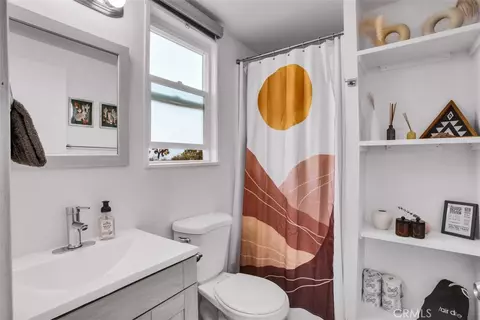 Bath - 59427 La Crescenta Dr, Yucca Valley, CA 92284 photo 1 of 1