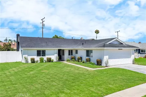 11611 Rosemary Ave, Fountain Valley, CA 92708