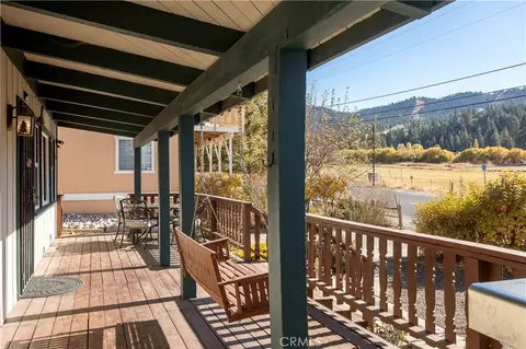 Exterior - 43014 Moonridge Rd, Big Bear Lake, CA 92315 photo 2 of 8
