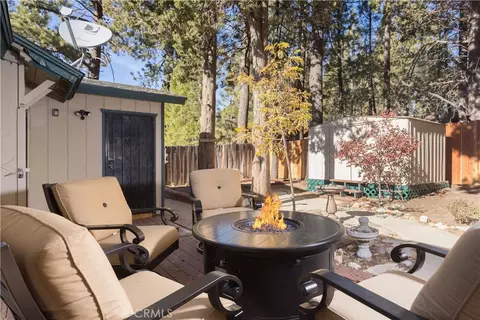 Exterior - 43014 Moonridge Rd, Big Bear Lake, CA 92315 photo 6 of 8