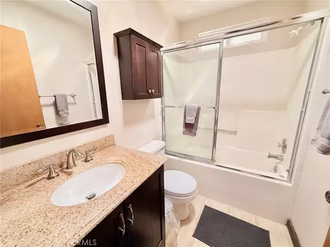 Bath - 43014 Moonridge Rd, Big Bear Lake, CA 92315 photo 2 of 2